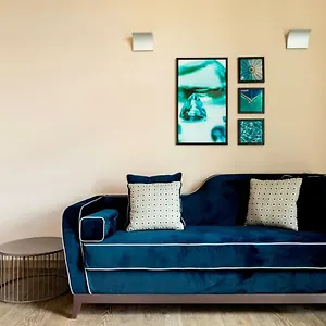 Amadomus Luxury Hotel Naples